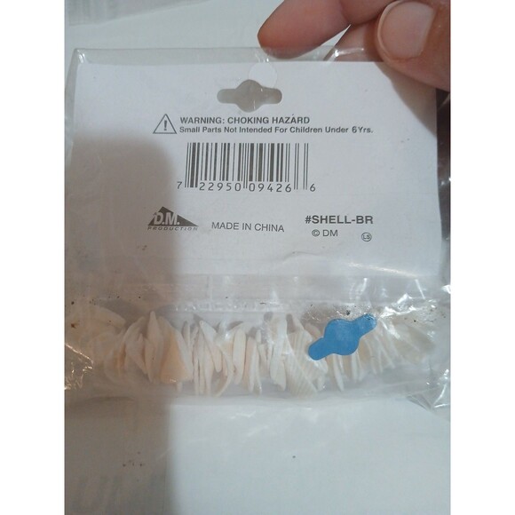 Under The Sea Genuine  Shell Bracelet  Stretches - Picture 2 of 3